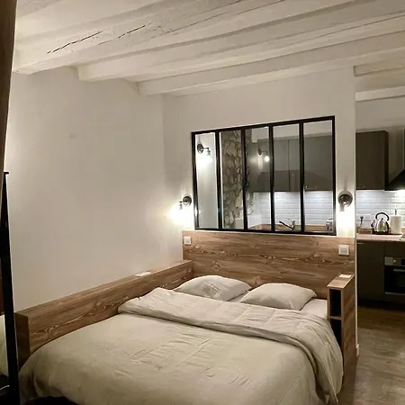 La Loge De Pierre Au Coeur De La Vieille D